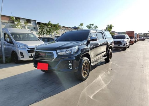 2020 TOYOTA Hilux