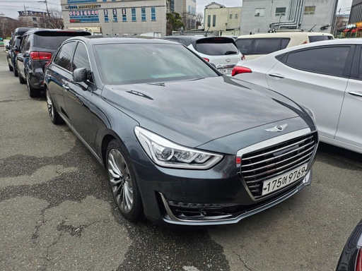 2018 Genesis EQ900
