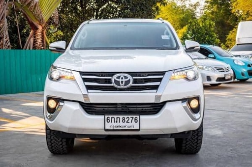 2017 TOYOTA Fortuner