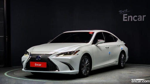 2019 LEXUS ES