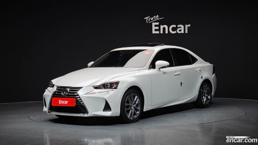 2017 LEXUS IS