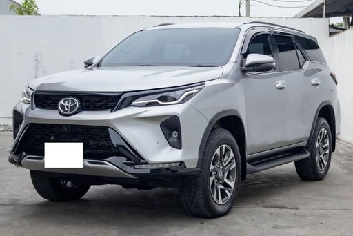 2023 TOYOTA Fortuner