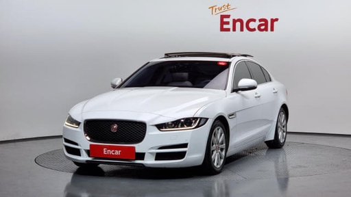2017 JAGUAR XE