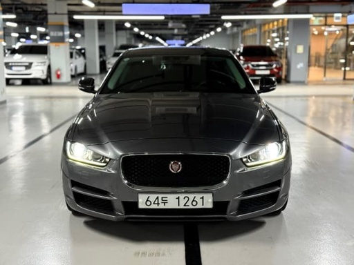 2017 JAGUAR XE