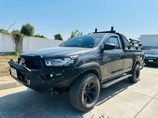 2021 TOYOTA Hilux