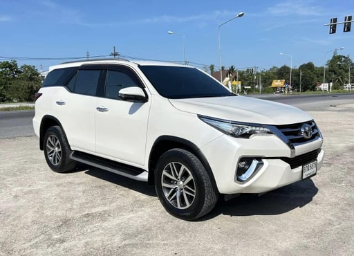 2019 TOYOTA Fortuner