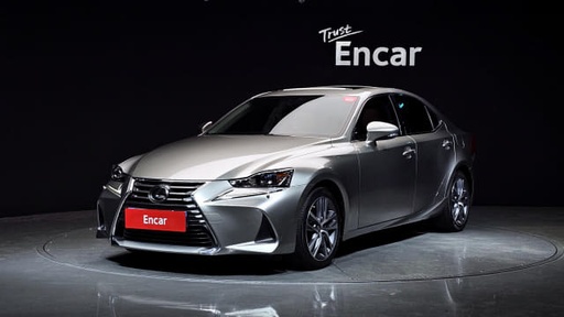 2017 LEXUS IS