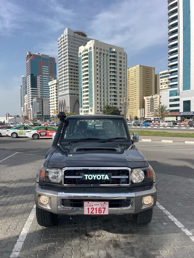 2018 TOYOTA Land Cruiser