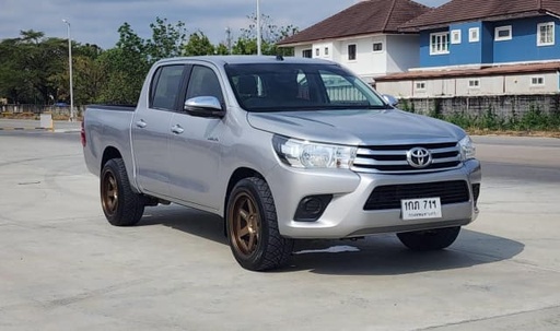 2017 TOYOTA Hilux