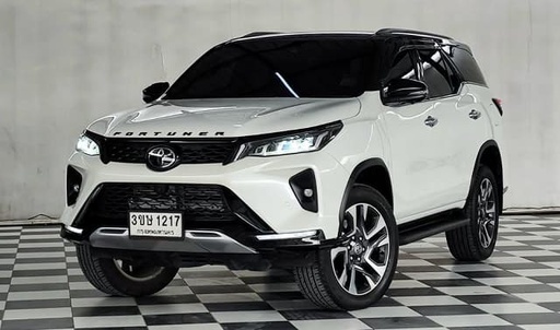 2022 TOYOTA Fortuner
