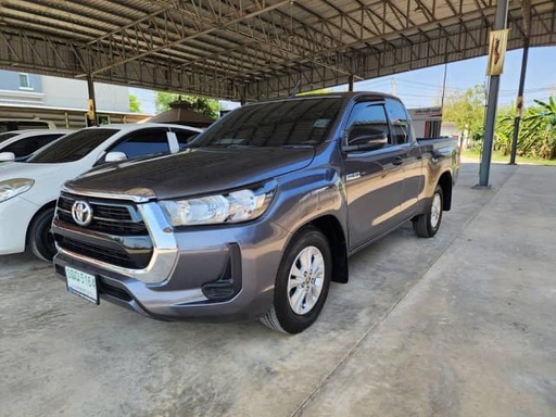 2021 TOYOTA Hilux