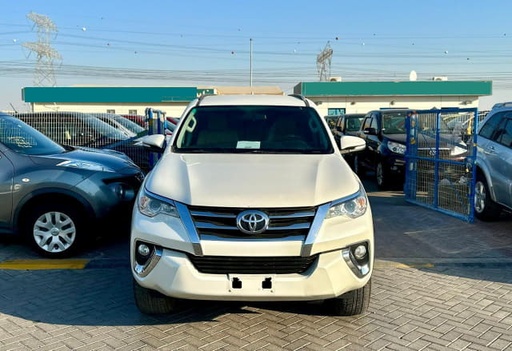 2019 TOYOTA Fortuner
