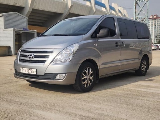 2017 HYUNDAI Grand Starex