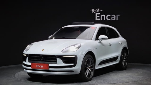 2023 Porsche MACAN