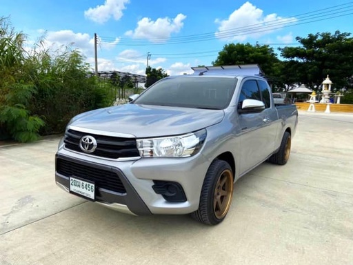 2018 TOYOTA Hilux, 