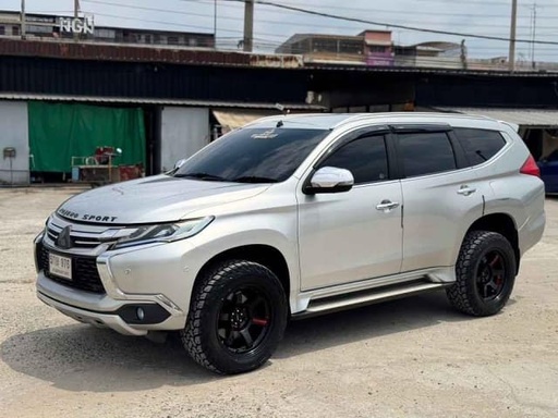 2017 MITSUBISHI Pajero