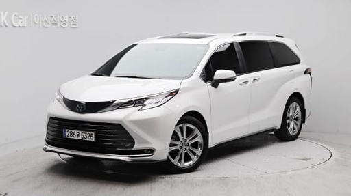 2023 TOYOTA Sienna
