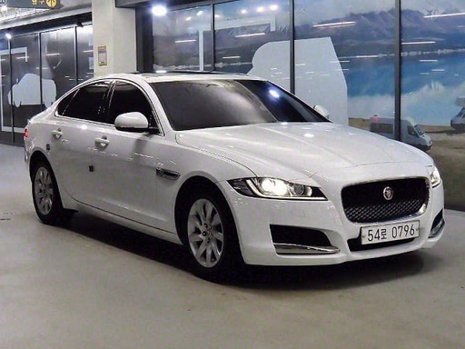 2017 JAGUAR XF