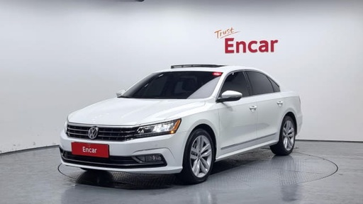 2018 VOLKSWAGEN Passat