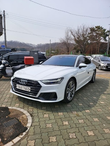 2020 AUDI A7