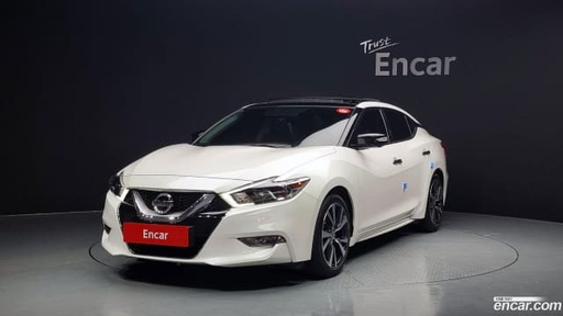 2017 NISSAN Maxima