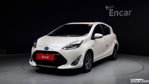 2019 TOYOTA Prius