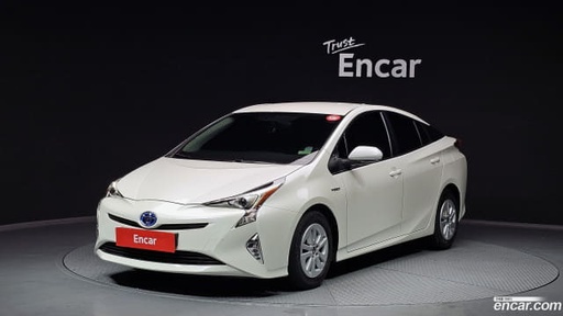 2018 TOYOTA Prius