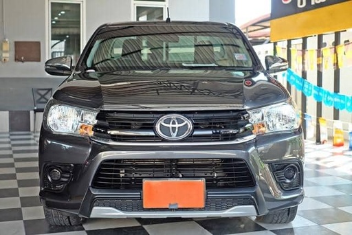 2019 TOYOTA Hilux