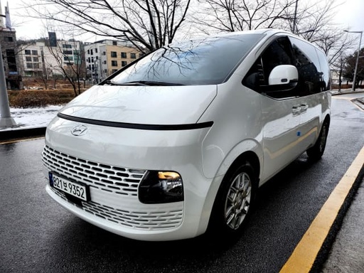 2023 HYUNDAI Staria