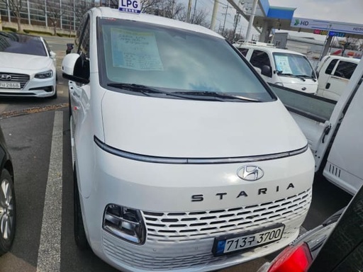 2022 HYUNDAI Staria