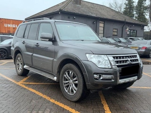2016 MITSUBISHI Shogun