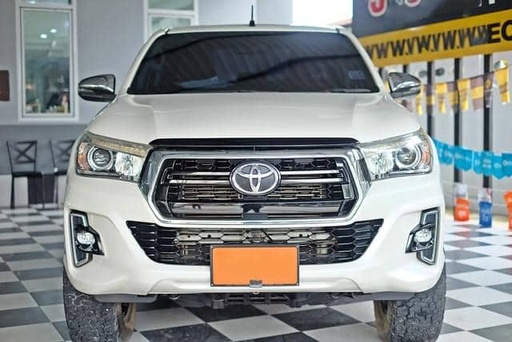 2018 TOYOTA Hilux