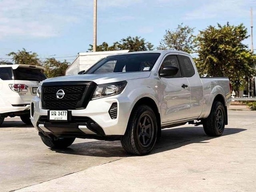 2020 NISSAN Navara