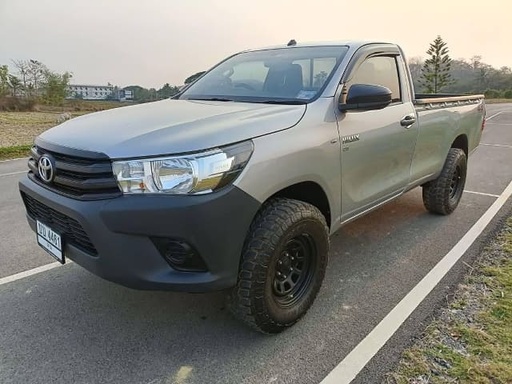 2017 TOYOTA Hilux, 