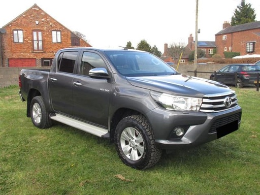 2018 TOYOTA Hilux