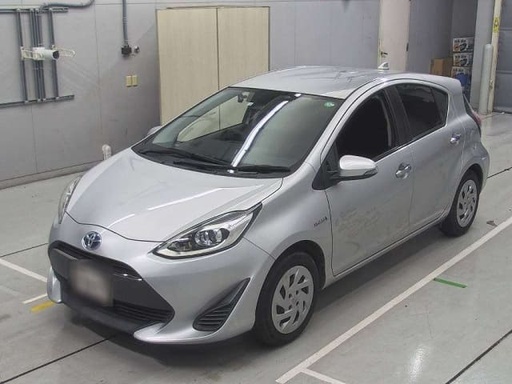 2018 TOYOTA Aqua