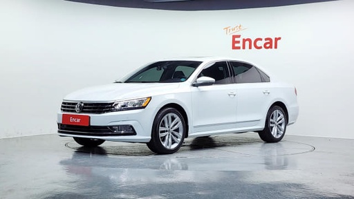 2018 VOLKSWAGEN Passat