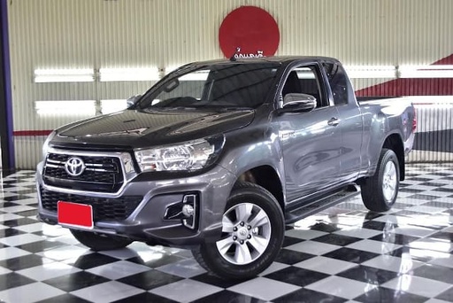 2019 TOYOTA Hilux