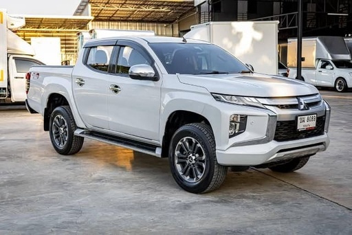 2020 MITSUBISHI Triton