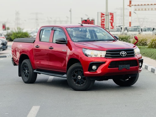2019 TOYOTA Hilux