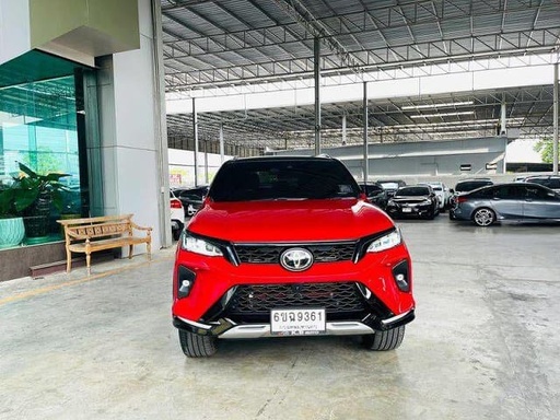 2021 TOYOTA Fortuner