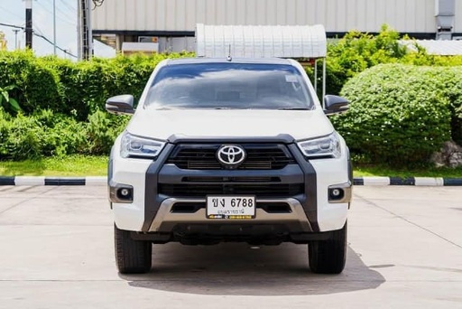 2022 TOYOTA Hilux