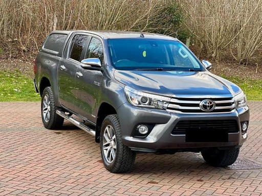 2017 TOYOTA Hilux