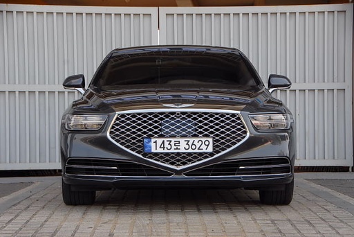 2021 Genesis G90