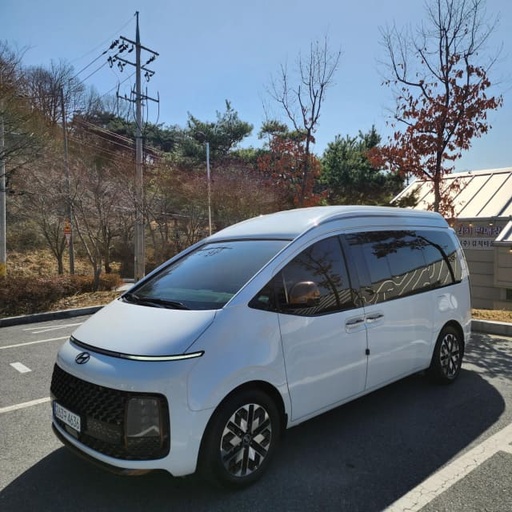2023 HYUNDAI Staria