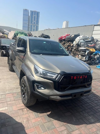 2023 TOYOTA Hilux