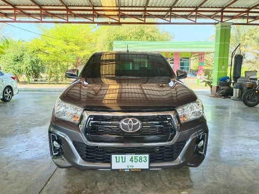 2019 TOYOTA Hilux