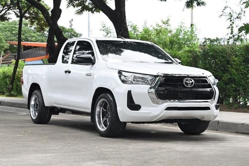 2022 TOYOTA Hilux
