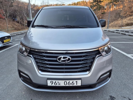 2021 HYUNDAI Grand Starex