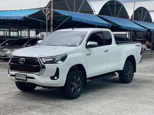 2022 TOYOTA Hilux